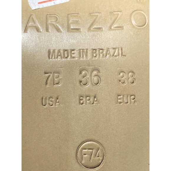 Arezzo Women's Size 7B (36 BRA) Beige Patent Leather Pumps shoes Made In Brazil - Picture 7 of 7